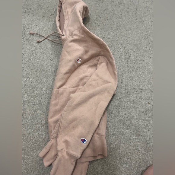 Oversized Champion Hoodie, light pick/tan color, size fits xs-med - Picture 3 of 3
